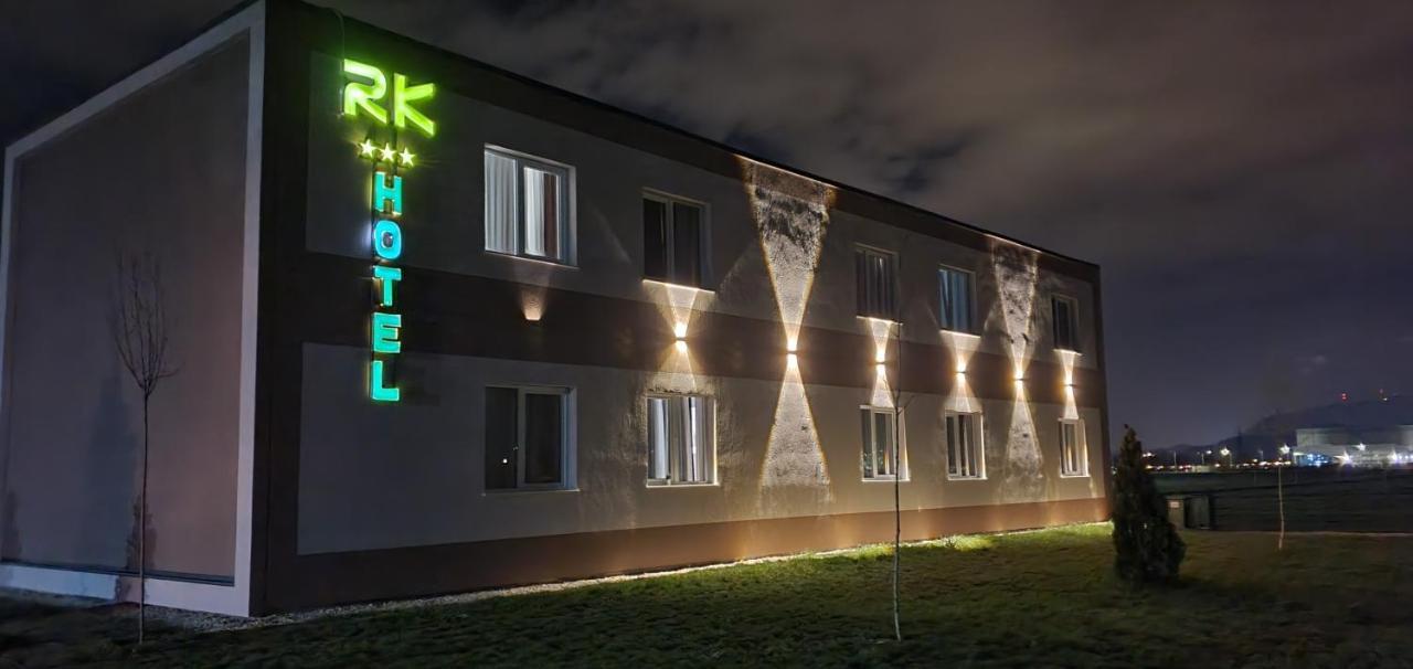 Hotel Rk Ghimbav Exterior photo